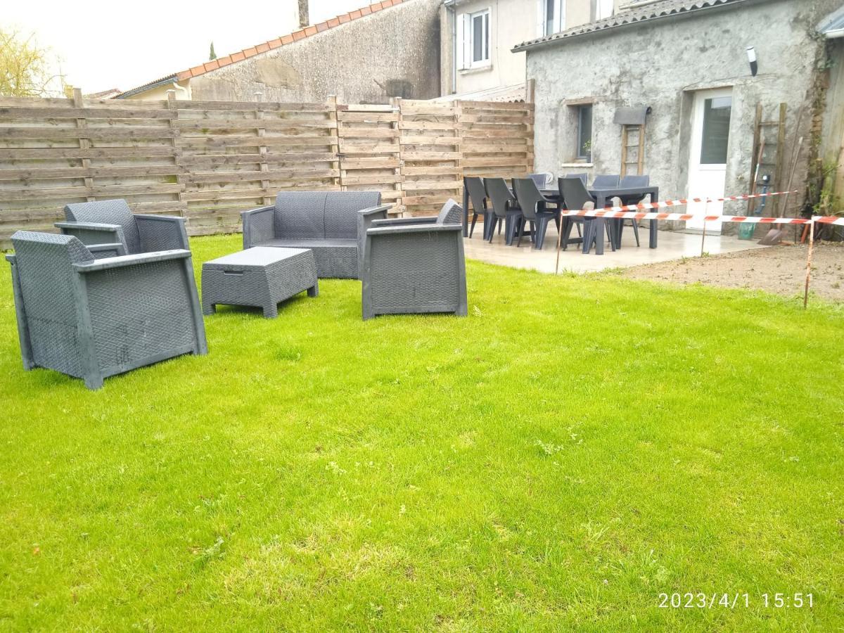 Gite Ambroise La Petite-Boissiere Exterior foto